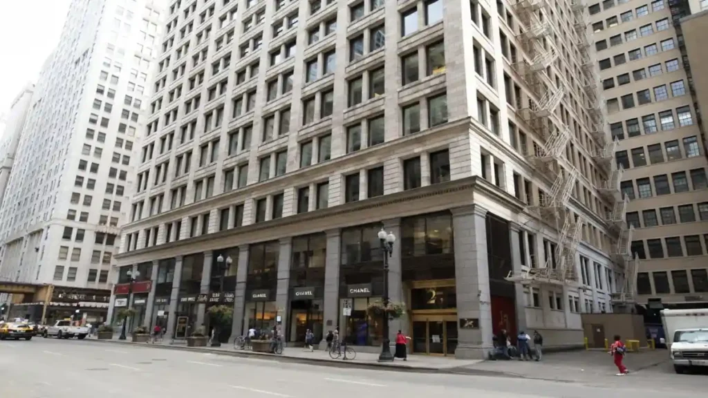 25 east washington street chicago