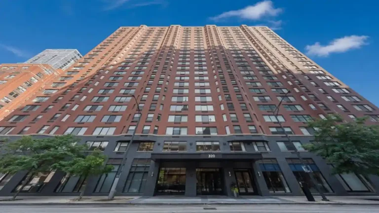 320 w illinois st chicago il 60654